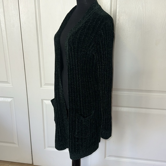 MATTY M DARK GREEN CHENILLE OPEN FRONT LONG CARDIGAN COZY - Picture 3 of 5